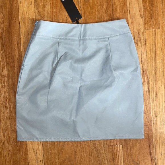 NEW Nasty Gal Faux Leather Skirt - Picture 4 of 6